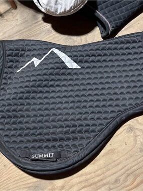 Black Quilted Saddle Pad - SUMMIT